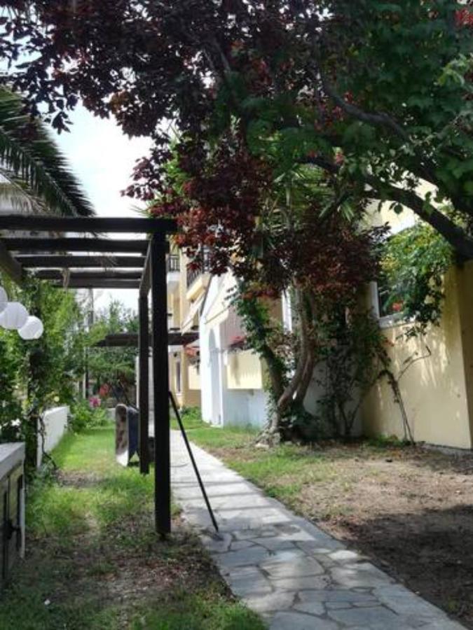 Melina Apartments Nikiti  Bagian luar foto