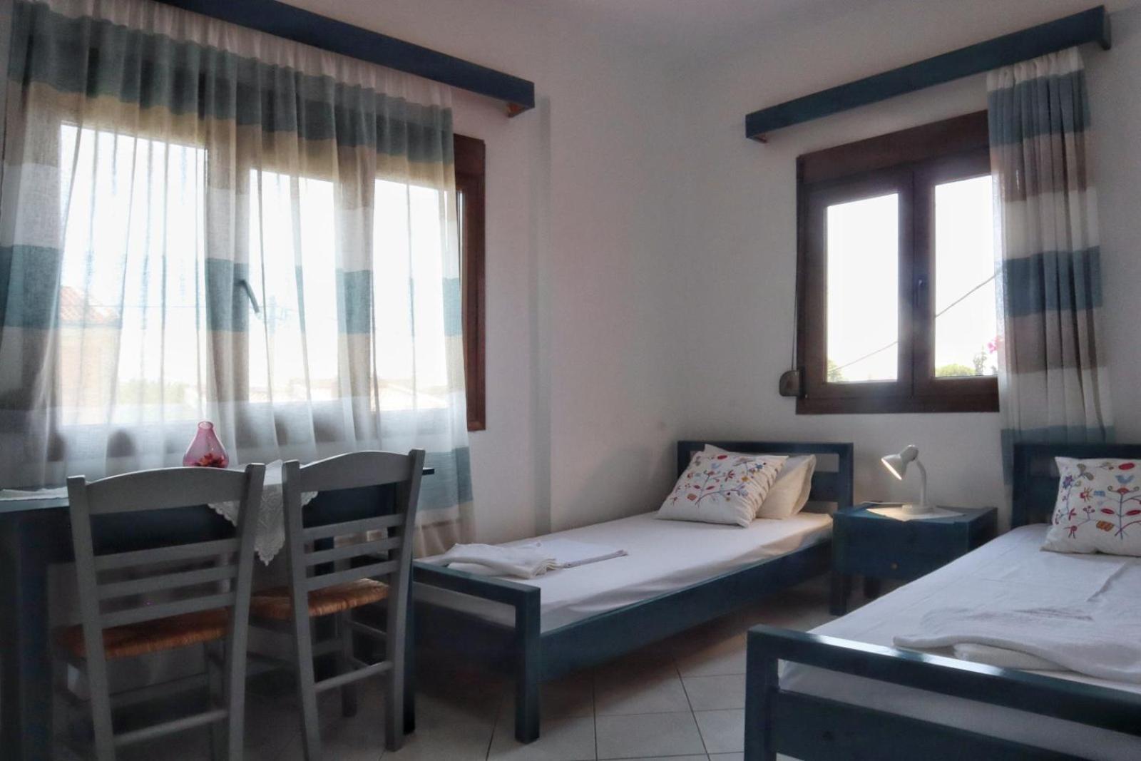 Melina Apartments Nikiti  Bagian luar foto