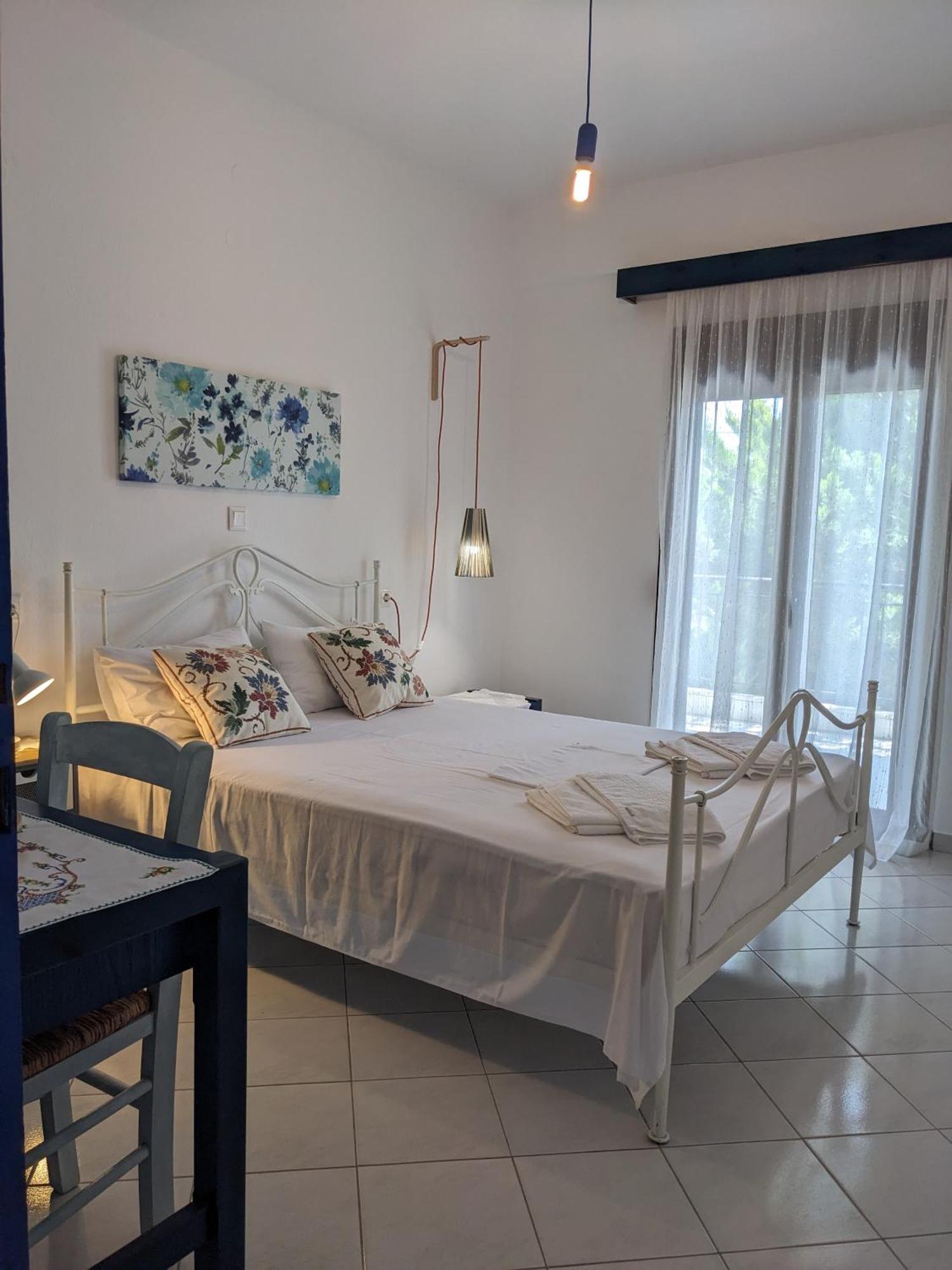 Melina Apartments Nikiti  Bagian luar foto