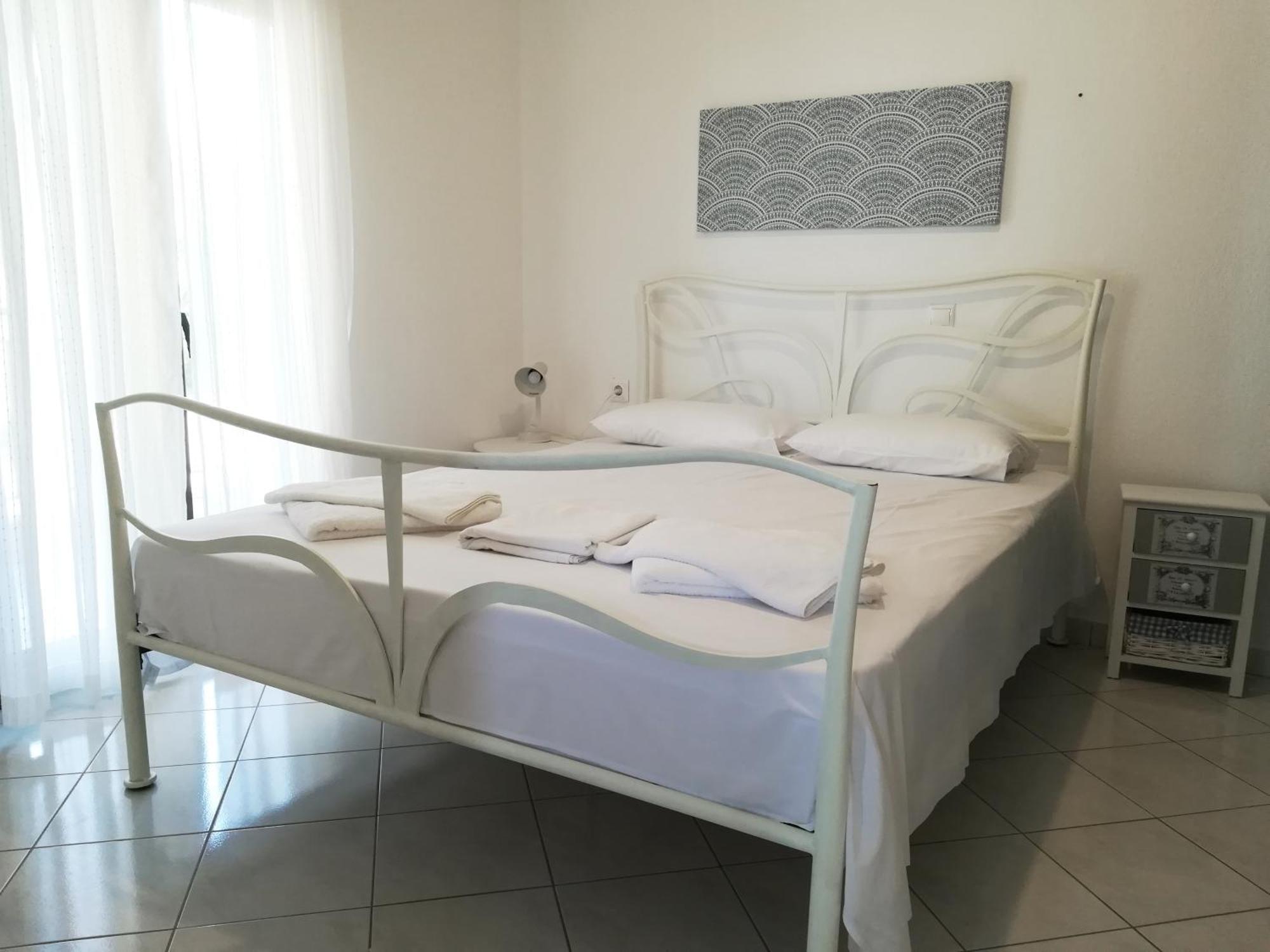 Melina Apartments Nikiti  Bagian luar foto