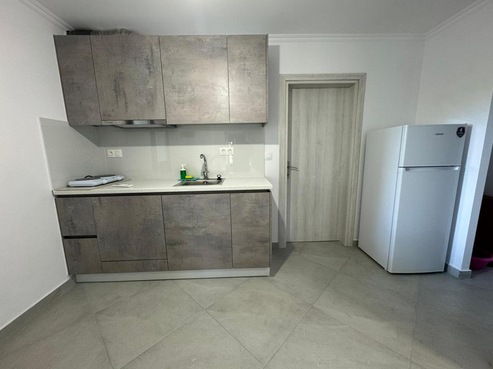 Melina Apartments Nikiti  Bagian luar foto